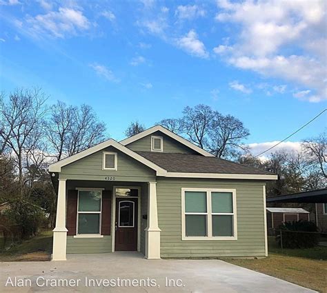 Come see this 3 bedroom 1 bath home located in Beaumont Central ACheat, wood flooring throughout and a nice front porch Application fee is 45 per person 18 and over, call the office to set up a viewing 409-678-4663. . Houses for rent beaumont tx